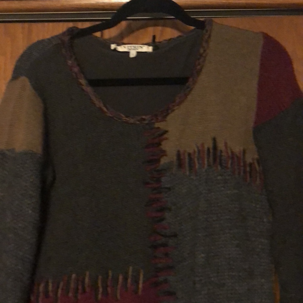 Vitrin Design Sweater Tunic Layered Ruffle Size Large - Picture 2 of 3